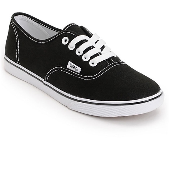 vans black and white laces
